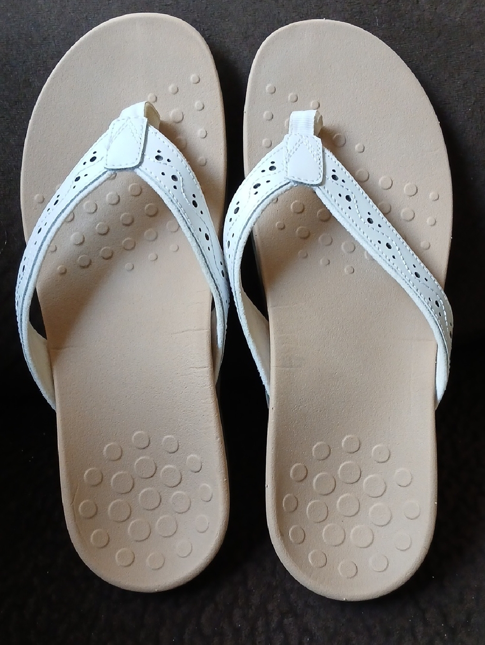 Vionic Aliza White Strap Beige Footbed Sandals Flip Flops Size 9.5